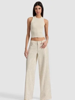 AMAZING EMBELLISHED JEAN