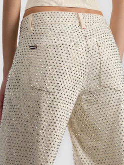 AMAZING EMBELLISHED JEAN