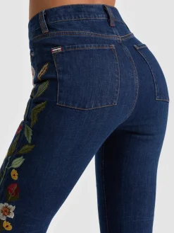 BEAUTIFUL EMBROIDERED JEAN