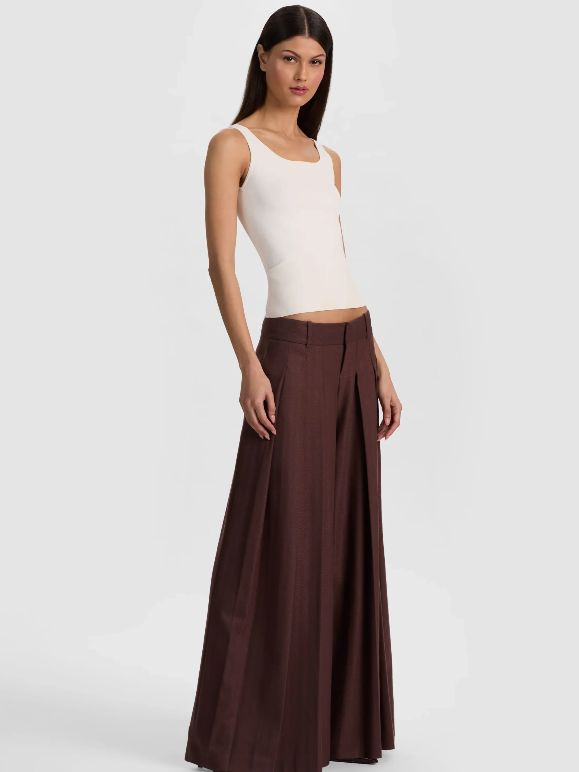 DARYN SCULPTING TANK