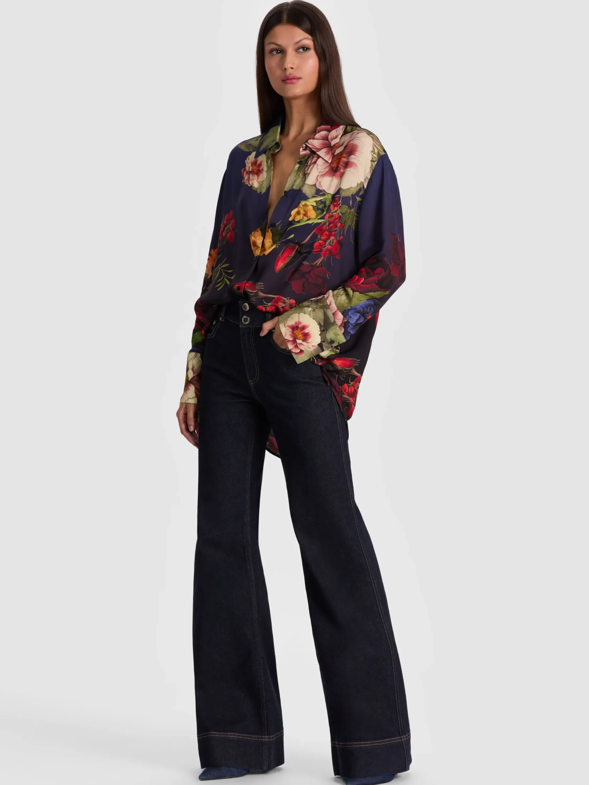 FINELY OVERSIZED BUTTON DOWN