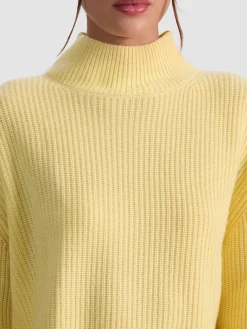 NANCE CASHMERE TURTLENECK