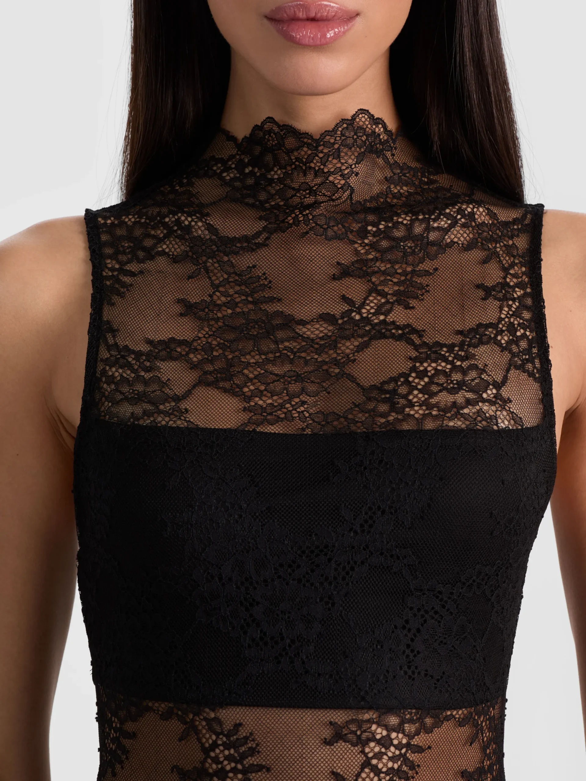 NICHOL LACE MINI DRESS