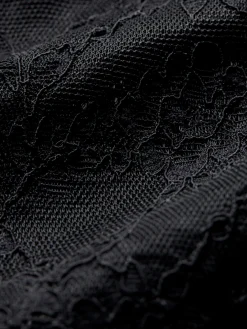 TAEYN LACE BODYSUIT
